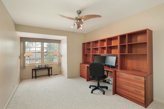 301 Princeton Lane, Glenview, IL 60026