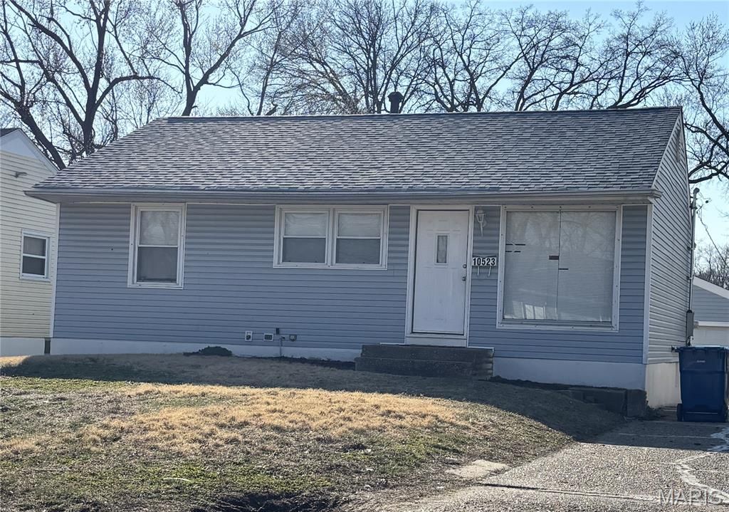 10523 Prestwick Drive, St Louis, MO 63137