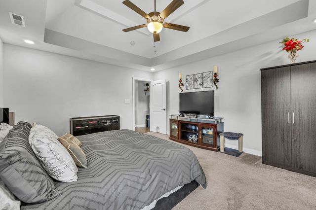 203 Quail Ct, Clarksville, TN 37042