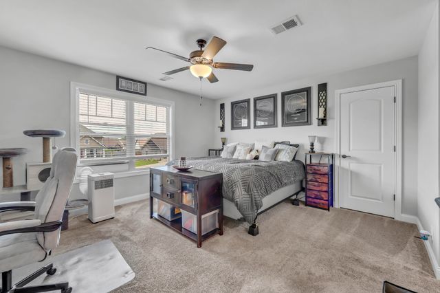 203 Quail Ct, Clarksville, TN 37042