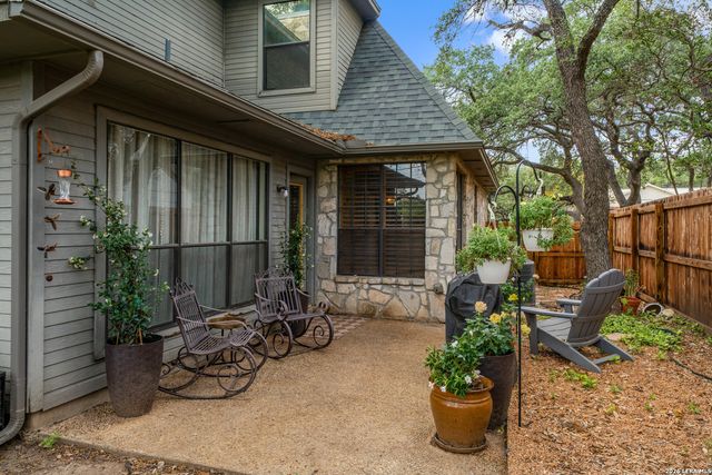 2126 PIPESTONE DR, San Antonio, TX 78232