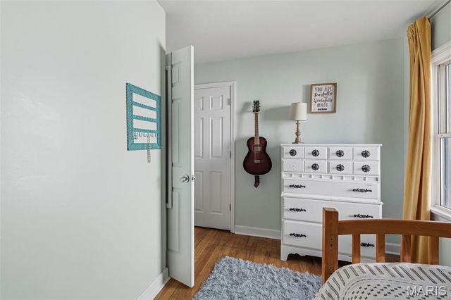 9233 Southview Lane, St Louis, MO 63123