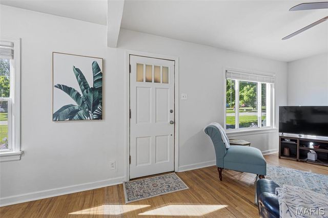 9233 Southview Lane, St Louis, MO 63123