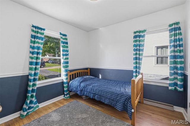 9233 Southview Lane, St Louis, MO 63123