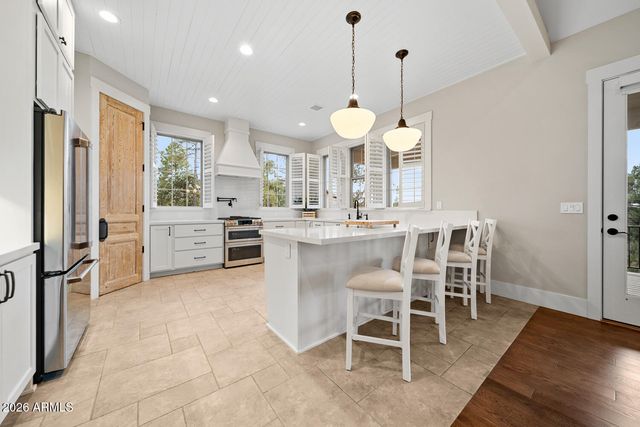 1930 S TWIN PEAK Trail, Show Low, AZ 85901