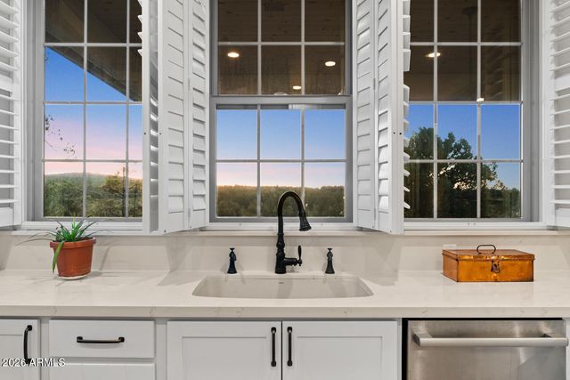 1930 S TWIN PEAK Trail, Show Low, AZ 85901