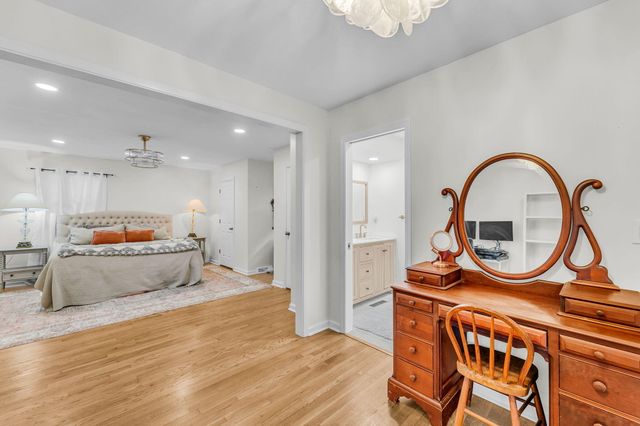 768 Fort Johnson Road, Charleston, SC 29412