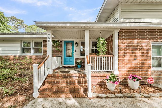 768 Fort Johnson Road, Charleston, SC 29412