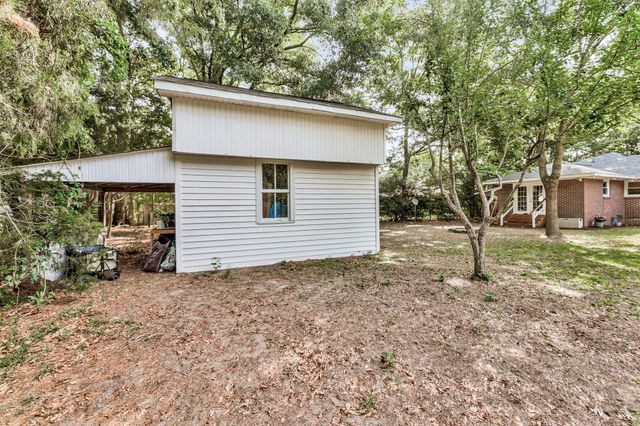 768 Fort Johnson Road, Charleston, SC 29412