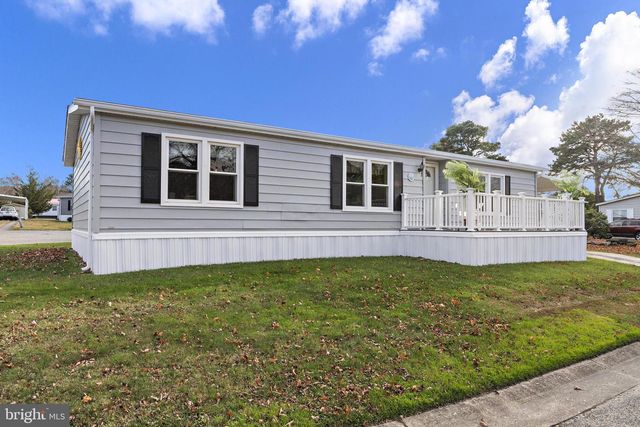 154 BRIGHTON RD, Barnegat, NJ 08005