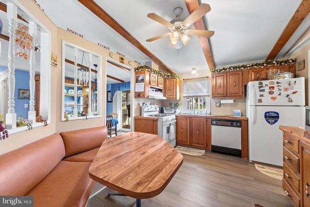 154 BRIGHTON RD, Barnegat, NJ 08005