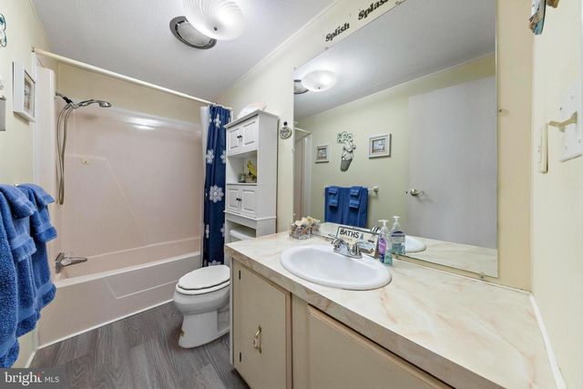 154 BRIGHTON RD, Barnegat, NJ 08005