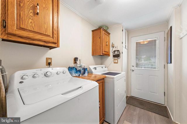 154 BRIGHTON RD, Barnegat, NJ 08005