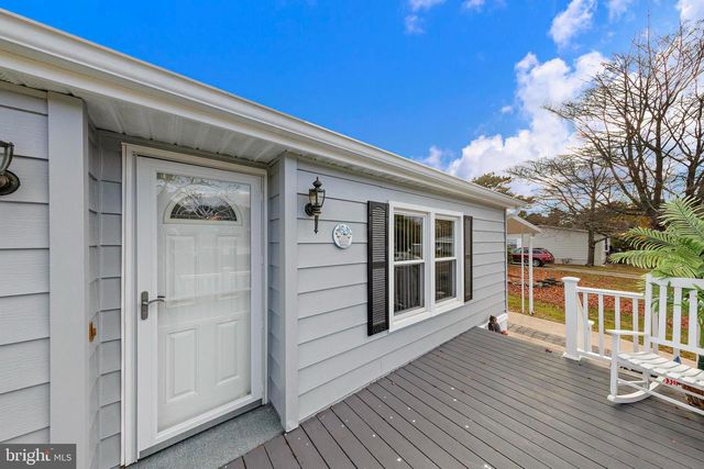 154 BRIGHTON RD, Barnegat, NJ 08005