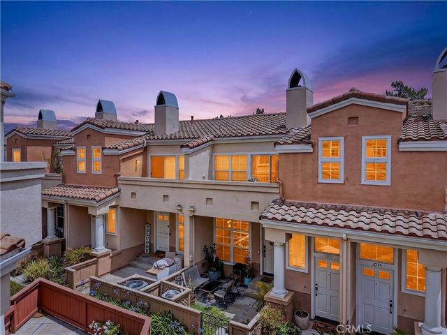 1027 S Stresa, Anaheim Hills, CA 92808