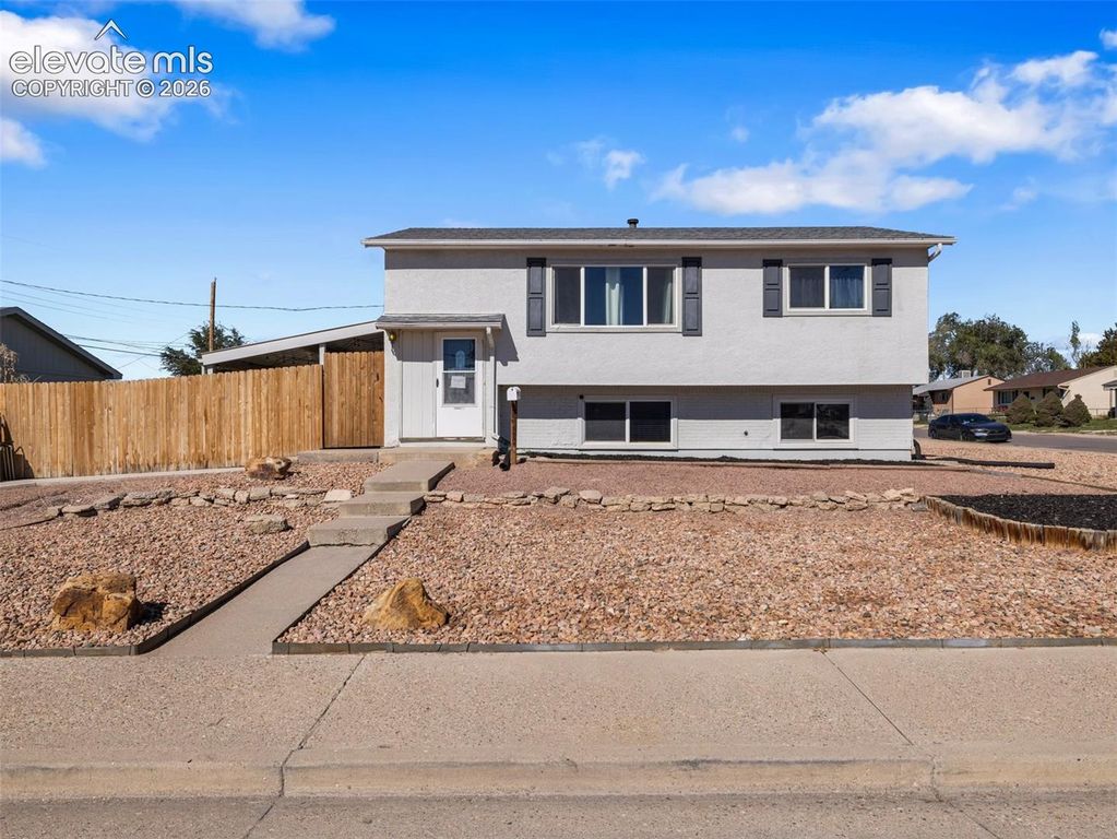 2303 Cheyenne Avenue, Pueblo, CO 81003 — exterior
