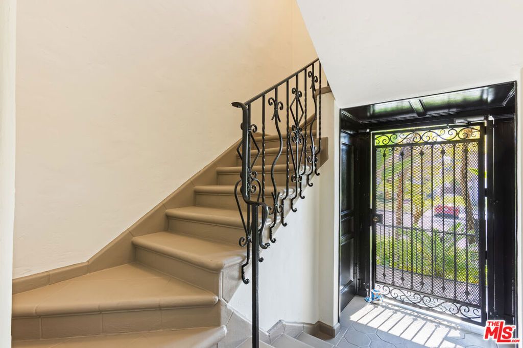 1153 S Crescent Heights Boulevard, Los Angeles, CA 90035 — photo 4