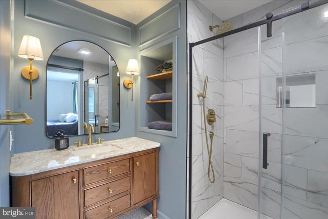 1924 SAND HILL RD, Hershey, PA 17033