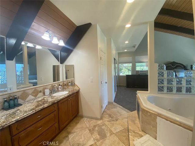 27547 Alpen Drive, Lake Arrowhead, CA 92352