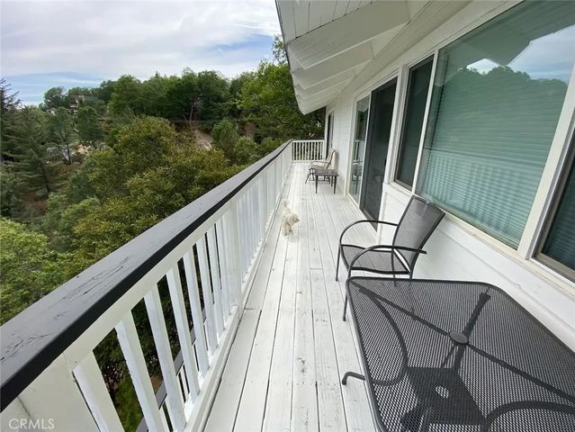 27547 Alpen Drive, Lake Arrowhead, CA 92352