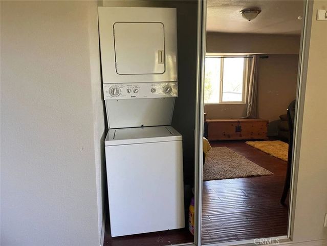 27547 Alpen Drive, Lake Arrowhead, CA 92352