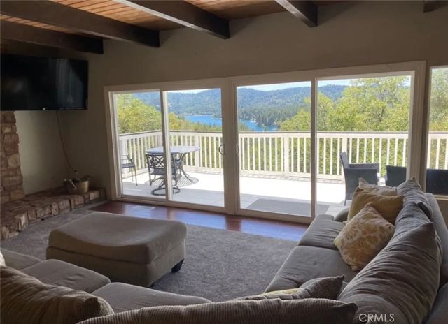 27547 Alpen Drive, Lake Arrowhead, CA 92352