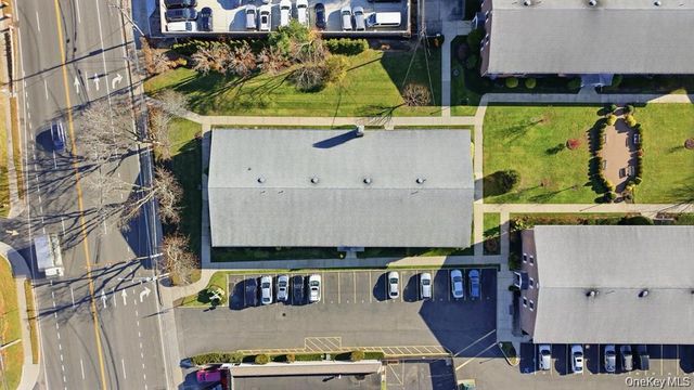 210 Fulton Street 1F, Farmingdale, NY 11735