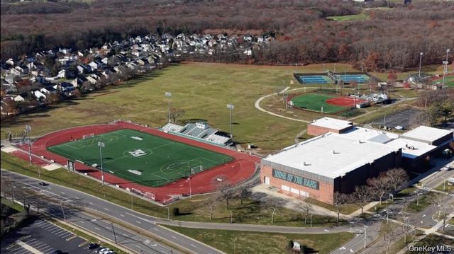 210 Fulton Street 1F, Farmingdale, NY 11735