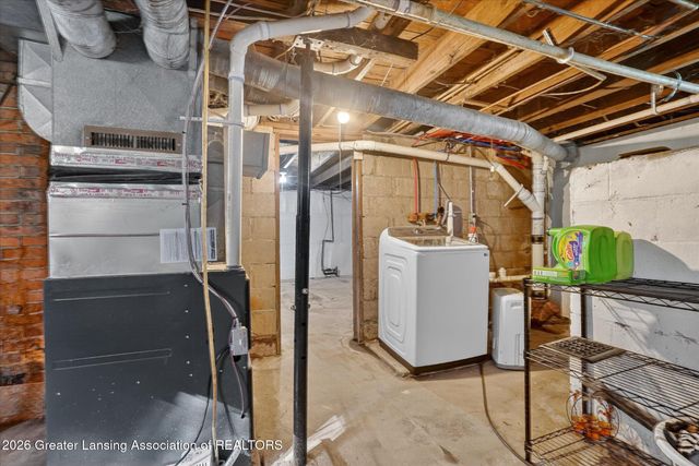 1123 W Ottawa Street, Lansing, MI 48915