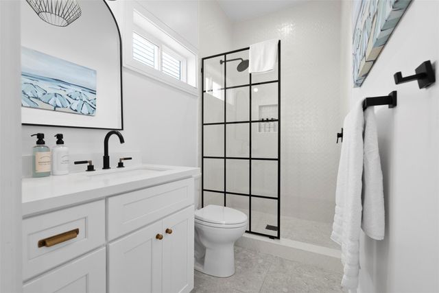 3807 Neptune, Galveston, TX 77554