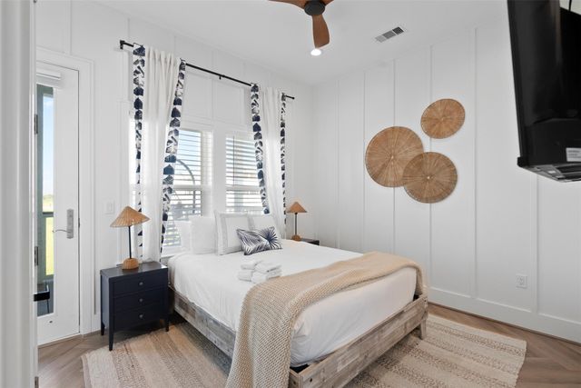 3807 Neptune, Galveston, TX 77554