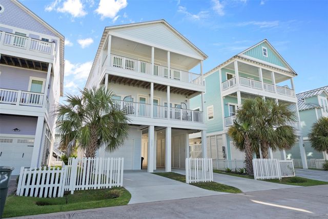3807 Neptune, Galveston, TX 77554