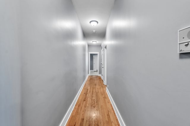 3208 W Wabansia Avenue, Chicago, IL 60647