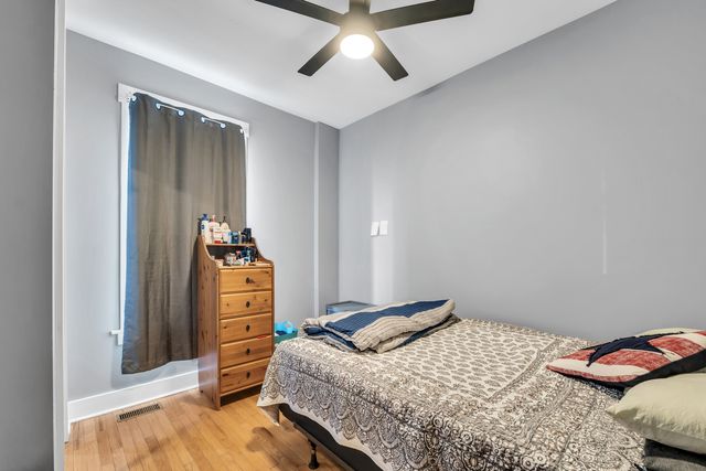 3208 W Wabansia Avenue, Chicago, IL 60647