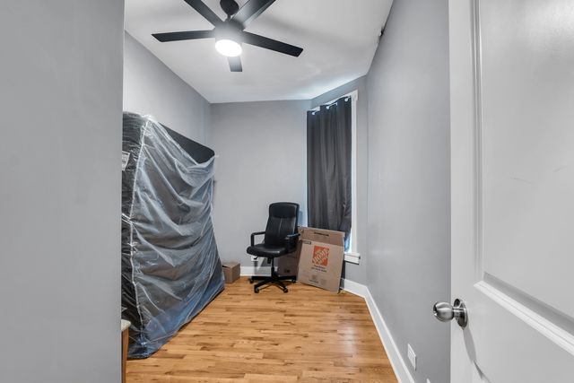 3208 W Wabansia Avenue, Chicago, IL 60647