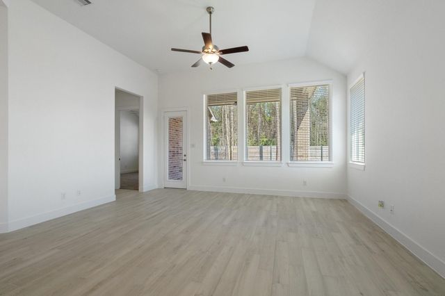 514 Tawny Rim Drive, Willis, TX 77318