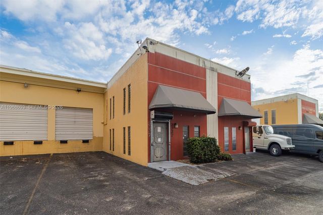 3337 NW 74th Avenue 3337, Miami, FL 33122