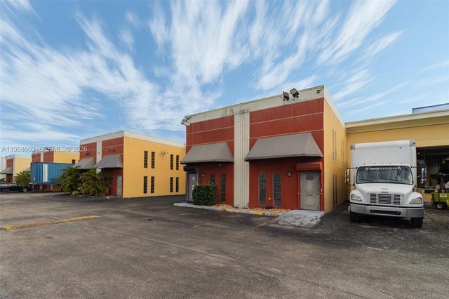 3337 NW 74th Avenue 3337, Miami, FL 33122