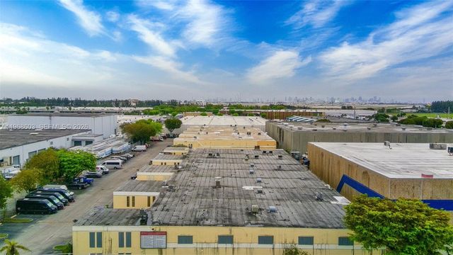 3337 NW 74th Avenue 3337, Miami, FL 33122