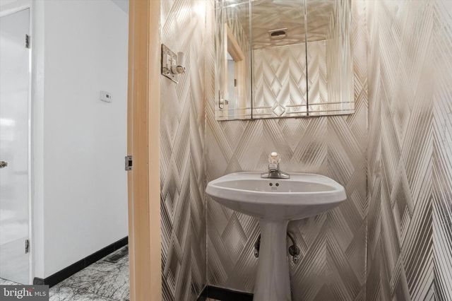 190 LARKSPUR ST, Philadelphia, PA 19116