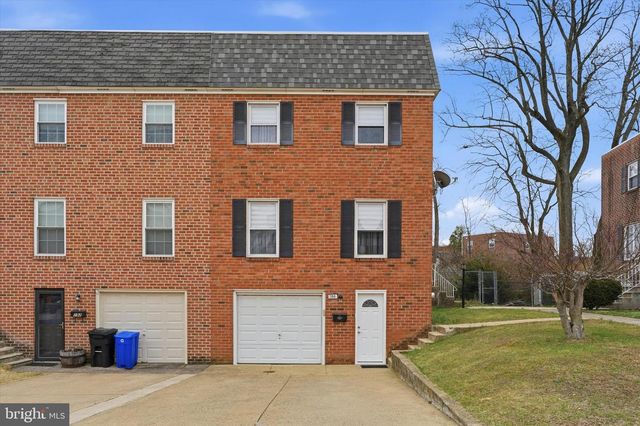 190 LARKSPUR ST, Philadelphia, PA 19116