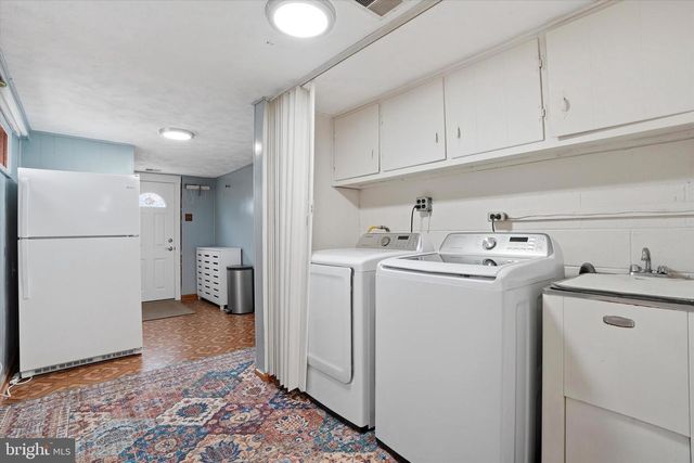 190 LARKSPUR ST, Philadelphia, PA 19116