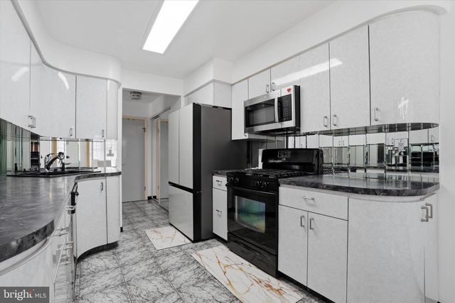 190 LARKSPUR ST, Philadelphia, PA 19116