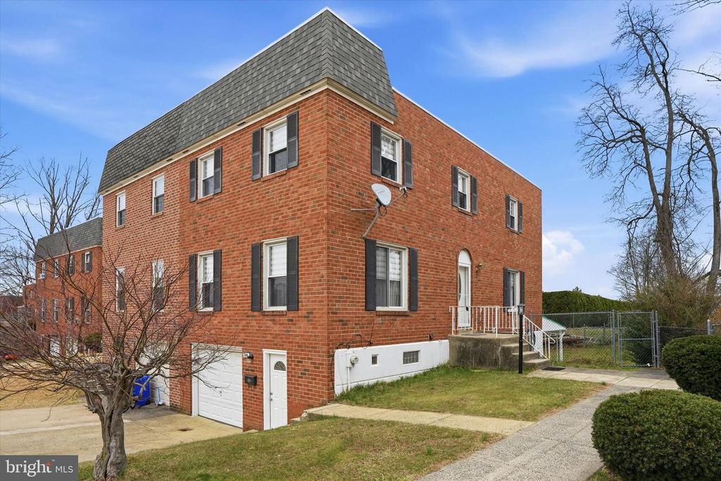 190 LARKSPUR ST, Philadelphia, PA 19116