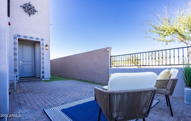 161 E BALSAM Drive, Chandler, AZ 85286