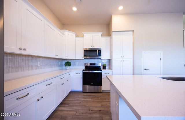 161 E BALSAM Drive, Chandler, AZ 85286