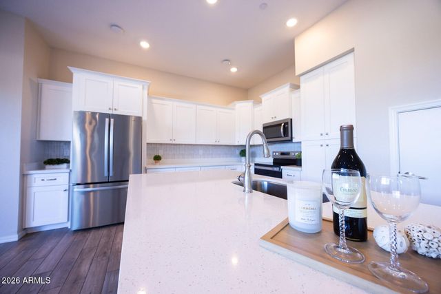 161 E BALSAM Drive, Chandler, AZ 85286