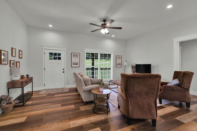 111 Parker Road, Shelbyville, TN 37160