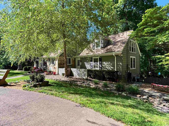 10306 Browning Road, Evansville, IN 47725