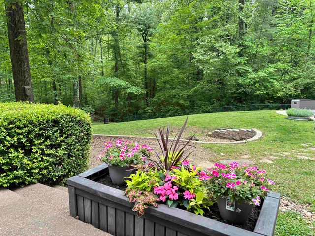 10306 Browning Road, Evansville, IN 47725
